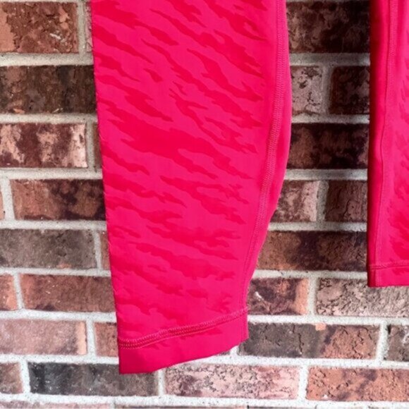 Lululemon  2021 Lunar New Year Wunder Under High-Rise Tight  Pants  25" Dark Red - Picture 12 of 16